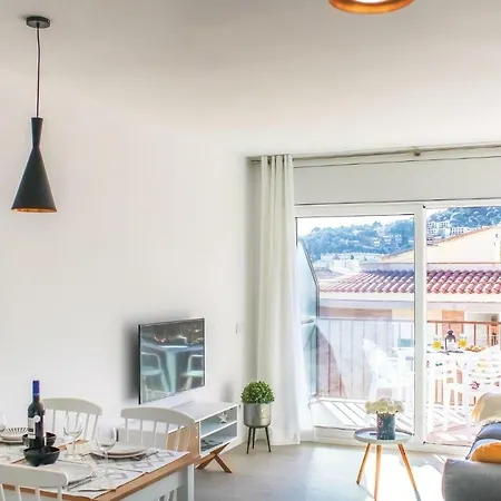 Stunning In With Kitchen Tossa de Mar